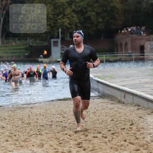 13.09.2026 - Stadtparktriathlon Mo-Foto http://msf.ph/oto/10254536 13.09.2026 11:32:11 Schwimmen 836, 857, 896, 905, 907, 923, 935, 939 meine-sportfotos.de