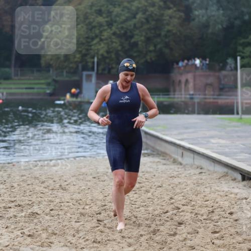 13.09.2026 - Stadtparktriathlon Mo-Foto http://msf.ph/oto/10254540 13.09.2026 10:16:54 Schwimmen 376 meine-sportfotos.de