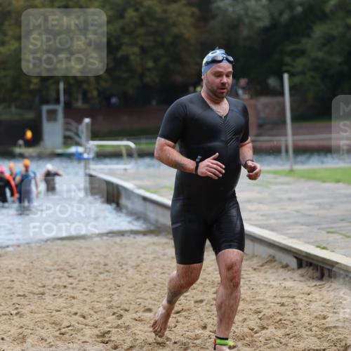 13.09.2026 - Stadtparktriathlon Mo-Foto http://msf.ph/oto/10254544 13.09.2026 11:32:12 Schwimmen 836, 857, 896, 905, 907, 923, 935, 939 meine-sportfotos.de