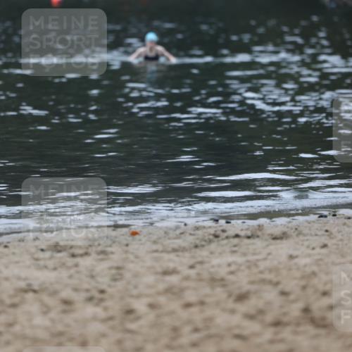 13.09.2026 - Stadtparktriathlon Mo-Foto http://msf.ph/oto/10254562 13.09.2026 10:17:53 Schwimmen  meine-sportfotos.de