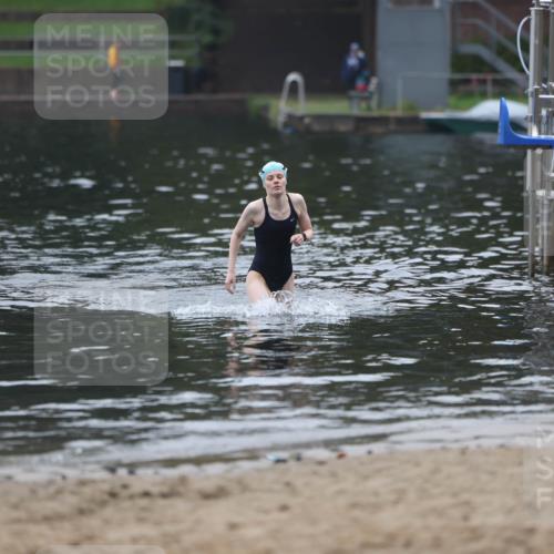 13.09.2026 - Stadtparktriathlon Mo-Foto http://msf.ph/oto/10254570 13.09.2026 10:18:13 Schwimmen 361 meine-sportfotos.de