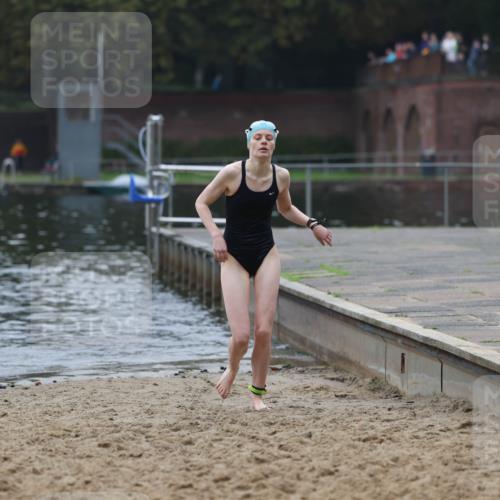 13.09.2026 - Stadtparktriathlon Mo-Foto http://msf.ph/oto/10254588 13.09.2026 10:18:23 Schwimmen 361 meine-sportfotos.de