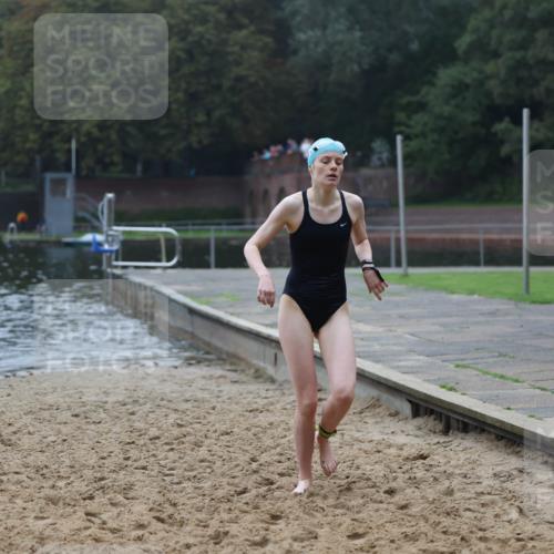 13.09.2026 - Stadtparktriathlon Mo-Foto http://msf.ph/oto/10254606 13.09.2026 10:18:25 Schwimmen 361 meine-sportfotos.de