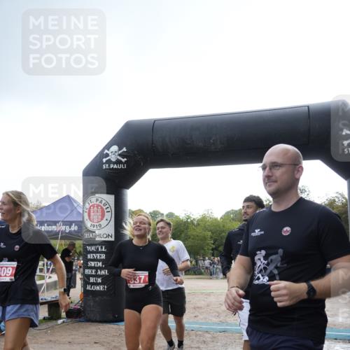 13.09.2026 - Stadtparktriathlon Patografie http://msf.ph/oto/10254607 13.09.2026 11:02:11 Ziel 309, 337 meine-sportfotos.de
