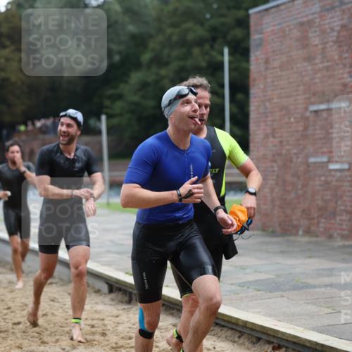 13.09.2026 - Stadtparktriathlon Mo-Foto http://msf.ph/oto/10254619 13.09.2026 11:32:28 Schwimmen 835, 836, 842, 844, 857, 858, 860, 866, 945, 946 meine-sportfotos.de