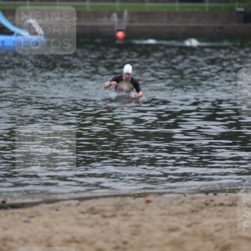 13.09.2026 - Stadtparktriathlon Mo-Foto http://msf.ph/oto/10254624 13.09.2026 10:27:55 Schwimmen  meine-sportfotos.de