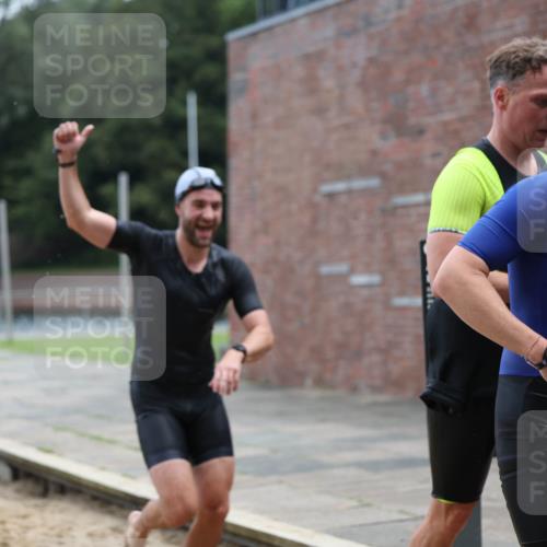13.09.2026 - Stadtparktriathlon Mo-Foto http://msf.ph/oto/10254627 13.09.2026 11:32:29 Schwimmen 835, 842, 844, 857, 858, 860, 866, 945, 946 meine-sportfotos.de