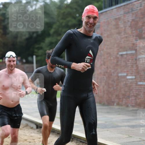 13.09.2026 - Stadtparktriathlon Mo-Foto http://msf.ph/oto/10254641 13.09.2026 11:32:30 Schwimmen 835, 842, 844, 858, 860, 866, 945, 946 meine-sportfotos.de