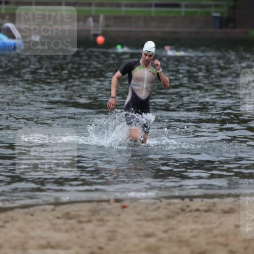 13.09.2026 - Stadtparktriathlon Mo-Foto http://msf.ph/oto/10254643 13.09.2026 10:28:05 Schwimmen 534 meine-sportfotos.de