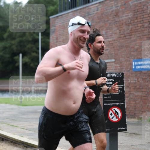 13.09.2026 - Stadtparktriathlon Mo-Foto http://msf.ph/oto/10254649 13.09.2026 11:32:31 Schwimmen 835, 842, 844, 858, 860, 866, 945, 946 meine-sportfotos.de