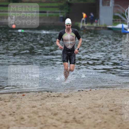 13.09.2026 - Stadtparktriathlon Mo-Foto http://msf.ph/oto/10254652 13.09.2026 10:28:07 Schwimmen 534 meine-sportfotos.de