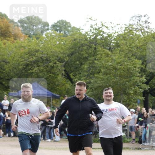 13.09.2026 - Stadtparktriathlon Patografie http://msf.ph/oto/10254653 13.09.2026 11:02:42 Ziel 247 meine-sportfotos.de