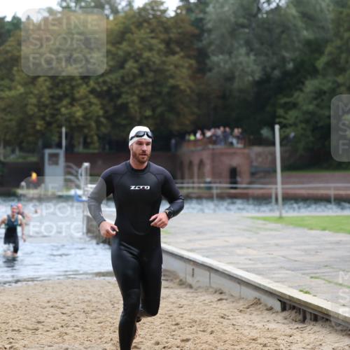 13.09.2026 - Stadtparktriathlon Mo-Foto http://msf.ph/oto/10254657 13.09.2026 11:32:33 Schwimmen 835, 842, 844, 858, 860 meine-sportfotos.de