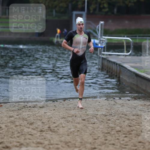 13.09.2026 - Stadtparktriathlon Mo-Foto http://msf.ph/oto/10254667 13.09.2026 10:28:08 Schwimmen 534 meine-sportfotos.de