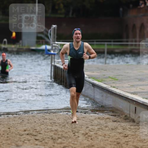 13.09.2026 - Stadtparktriathlon Mo-Foto http://msf.ph/oto/10254670 13.09.2026 11:32:38 Schwimmen 835 meine-sportfotos.de