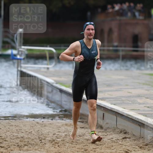 13.09.2026 - Stadtparktriathlon Mo-Foto http://msf.ph/oto/10254676 13.09.2026 11:32:40 Schwimmen 835 meine-sportfotos.de