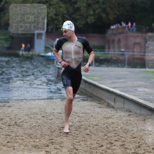 13.09.2026 - Stadtparktriathlon Mo-Foto http://msf.ph/oto/10254679 13.09.2026 10:28:10 Schwimmen 534 meine-sportfotos.de