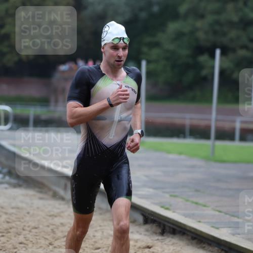 13.09.2026 - Stadtparktriathlon Mo-Foto http://msf.ph/oto/10254689 13.09.2026 10:28:11 Schwimmen 534 meine-sportfotos.de