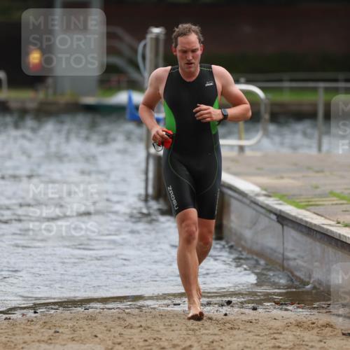 13.09.2026 - Stadtparktriathlon Mo-Foto http://msf.ph/oto/10254697 13.09.2026 11:32:52 Schwimmen 869 meine-sportfotos.de