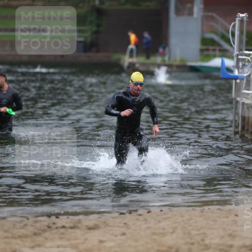 13.09.2026 - Stadtparktriathlon Mo-Foto http://msf.ph/oto/10254725 13.09.2026 10:28:58 Schwimmen 492, 509, 563 meine-sportfotos.de