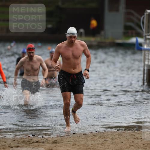 13.09.2026 - Stadtparktriathlon Mo-Foto http://msf.ph/oto/10254729 13.09.2026 11:33:03 Schwimmen 873, 888, 922 meine-sportfotos.de