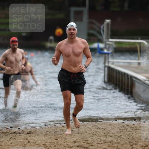 13.09.2026 - Stadtparktriathlon Mo-Foto http://msf.ph/oto/10254733 13.09.2026 11:33:04 Schwimmen 873, 888, 922 meine-sportfotos.de
