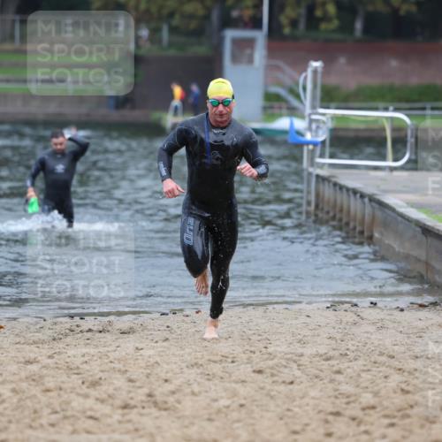 13.09.2026 - Stadtparktriathlon Mo-Foto http://msf.ph/oto/10254734 13.09.2026 10:29:01 Schwimmen 492, 509, 563 meine-sportfotos.de