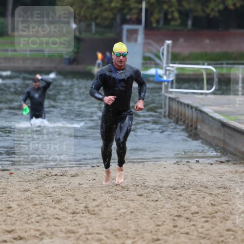 13.09.2026 - Stadtparktriathlon Mo-Foto http://msf.ph/oto/10254737 13.09.2026 10:29:02 Schwimmen 492, 509, 563 meine-sportfotos.de
