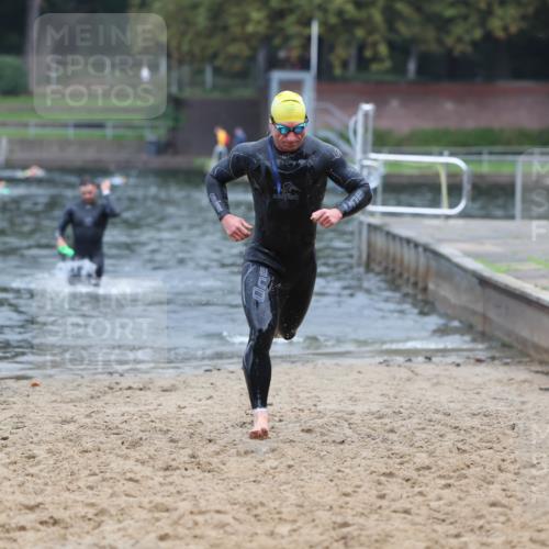 13.09.2026 - Stadtparktriathlon Mo-Foto http://msf.ph/oto/10254739 13.09.2026 10:29:02 Schwimmen 492, 509, 563 meine-sportfotos.de