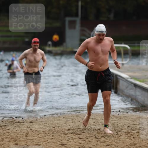 13.09.2026 - Stadtparktriathlon Mo-Foto http://msf.ph/oto/10254740 13.09.2026 11:33:05 Schwimmen 873, 888, 922 meine-sportfotos.de