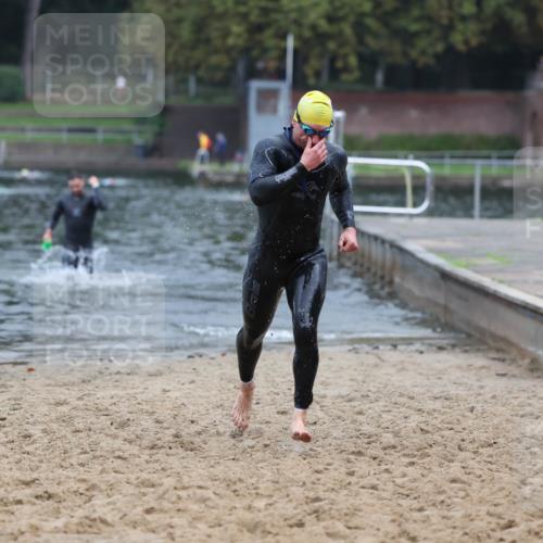 13.09.2026 - Stadtparktriathlon Mo-Foto http://msf.ph/oto/10254743 13.09.2026 10:29:02 Schwimmen 492, 509, 563 meine-sportfotos.de