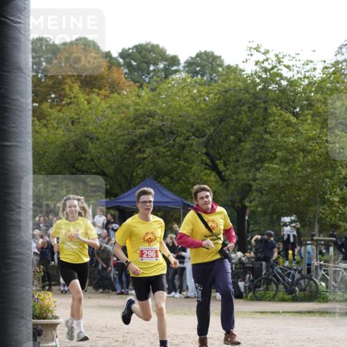 13.09.2026 - Stadtparktriathlon Patografie http://msf.ph/oto/10254744 13.09.2026 11:03:57 Ziel 296 meine-sportfotos.de