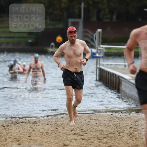 13.09.2026 - Stadtparktriathlon Mo-Foto http://msf.ph/oto/10254748 13.09.2026 11:33:07 Schwimmen 873, 888, 922 meine-sportfotos.de
