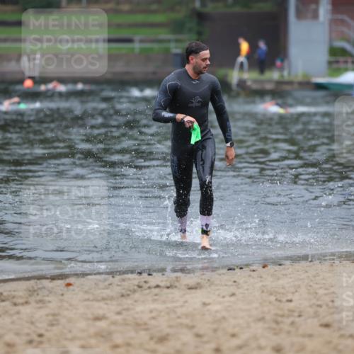 13.09.2026 - Stadtparktriathlon Mo-Foto http://msf.ph/oto/10254754 13.09.2026 10:29:06 Schwimmen 509, 563 meine-sportfotos.de