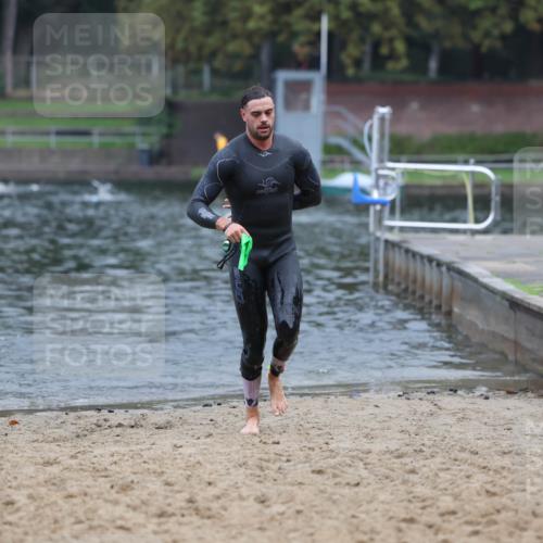 13.09.2026 - Stadtparktriathlon Mo-Foto http://msf.ph/oto/10254759 13.09.2026 10:29:08 Schwimmen 563 meine-sportfotos.de