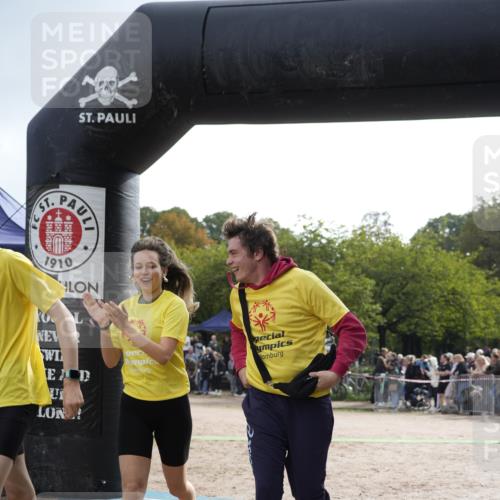 13.09.2026 - Stadtparktriathlon Patografie http://msf.ph/oto/10254760 13.09.2026 11:04:00 Ziel 296 meine-sportfotos.de