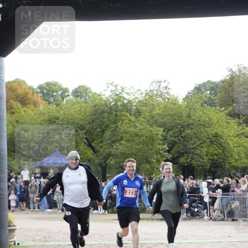 13.09.2026 - Stadtparktriathlon Patografie http://msf.ph/oto/10254767 13.09.2026 11:04:39 Ziel 223 meine-sportfotos.de