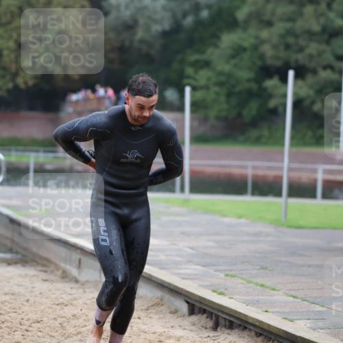 13.09.2026 - Stadtparktriathlon Mo-Foto http://msf.ph/oto/10254771 13.09.2026 10:29:11 Schwimmen 563 meine-sportfotos.de
