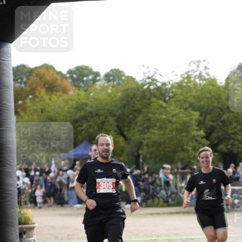 13.09.2026 - Stadtparktriathlon Patografie http://msf.ph/oto/10254781 13.09.2026 11:04:54 Ziel 305 meine-sportfotos.de