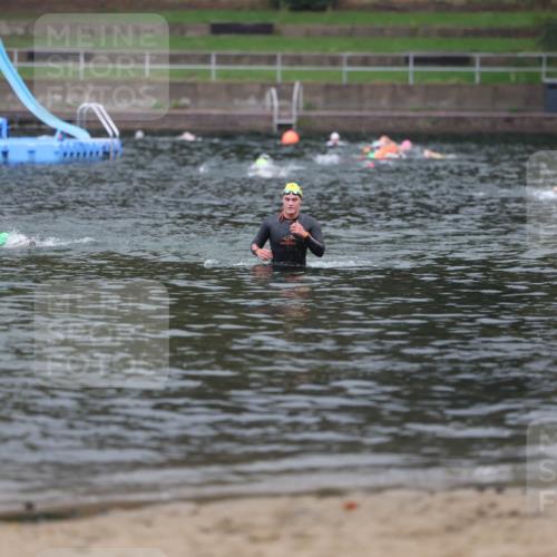 13.09.2026 - Stadtparktriathlon Mo-Foto http://msf.ph/oto/10254784 13.09.2026 10:29:35 Schwimmen  meine-sportfotos.de