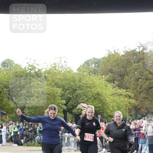 13.09.2026 - Stadtparktriathlon Patografie http://msf.ph/oto/10254798 13.09.2026 11:05:14 Ziel 229 meine-sportfotos.de
