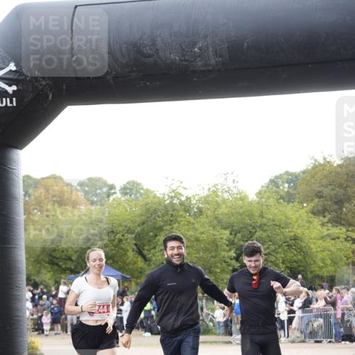 13.09.2026 - Stadtparktriathlon Patografie http://msf.ph/oto/10254815 13.09.2026 11:05:29 Ziel 244 meine-sportfotos.de