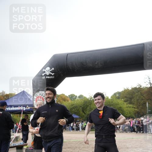 13.09.2026 - Stadtparktriathlon Patografie http://msf.ph/oto/10254822 13.09.2026 11:05:30 Ziel 244 meine-sportfotos.de