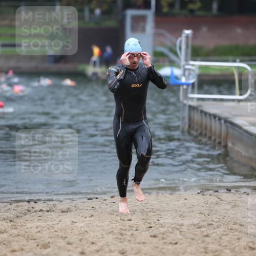 13.09.2026 - Stadtparktriathlon Mo-Foto http://msf.ph/oto/10254833 13.09.2026 10:30:19 Schwimmen 502 meine-sportfotos.de