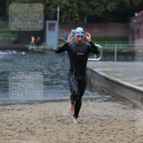 13.09.2026 - Stadtparktriathlon Mo-Foto http://msf.ph/oto/10254837 13.09.2026 10:30:20 Schwimmen 502 meine-sportfotos.de