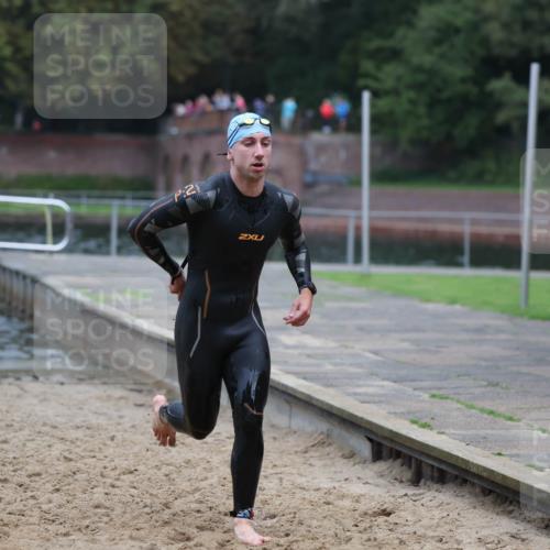 13.09.2026 - Stadtparktriathlon Mo-Foto http://msf.ph/oto/10254841 13.09.2026 10:30:21 Schwimmen 502 meine-sportfotos.de
