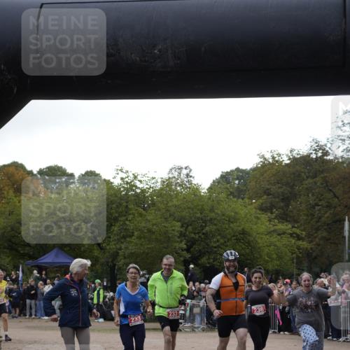 13.09.2026 - Stadtparktriathlon Patografie http://msf.ph/oto/10254856 13.09.2026 11:06:07 Ziel 233, 234, 236, 295 meine-sportfotos.de
