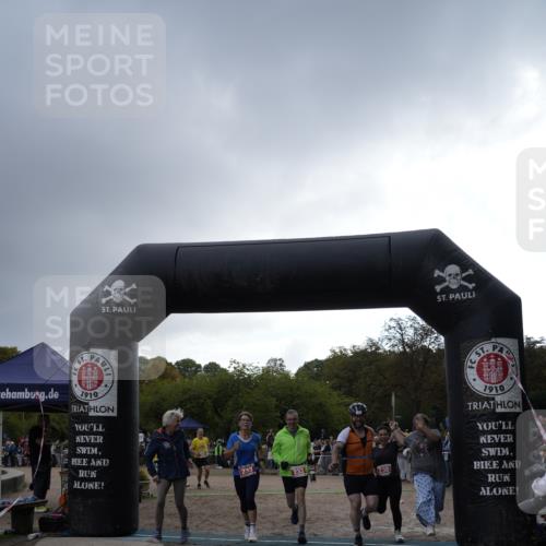 13.09.2026 - Stadtparktriathlon Patografie http://msf.ph/oto/10254860 13.09.2026 11:06:08 Ziel 233, 234, 236, 295 meine-sportfotos.de