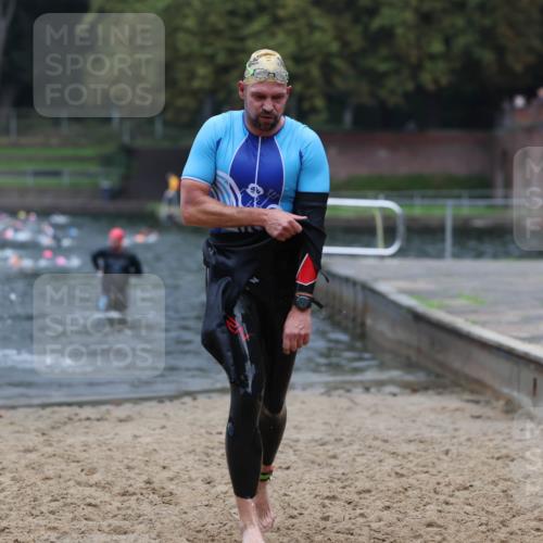 13.09.2026 - Stadtparktriathlon Mo-Foto http://msf.ph/oto/10254868 13.09.2026 10:30:40 Schwimmen 471, 479, 569 meine-sportfotos.de