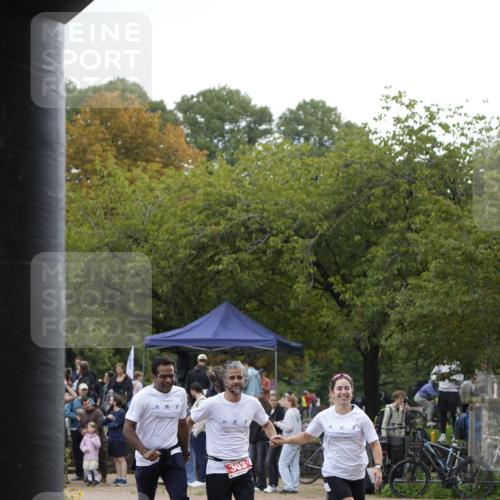 13.09.2026 - Stadtparktriathlon Patografie http://msf.ph/oto/10254874 13.09.2026 11:06:39 Ziel 303 meine-sportfotos.de